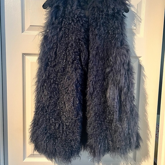 Diane Von Furstenberg DVF authentic Mongolian lamb fur vest sz L - Picture 2 of 6
